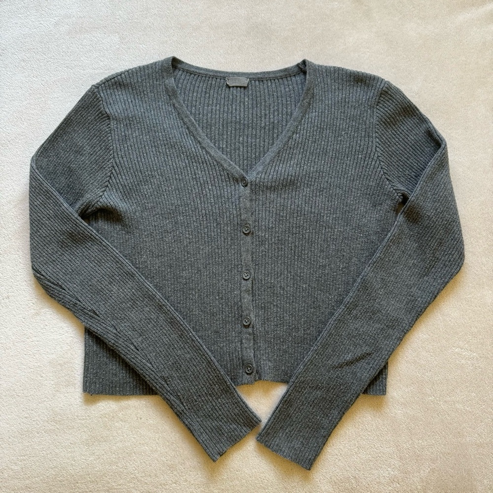 Brandy Melville John Galt Gray Shannon Cardigan